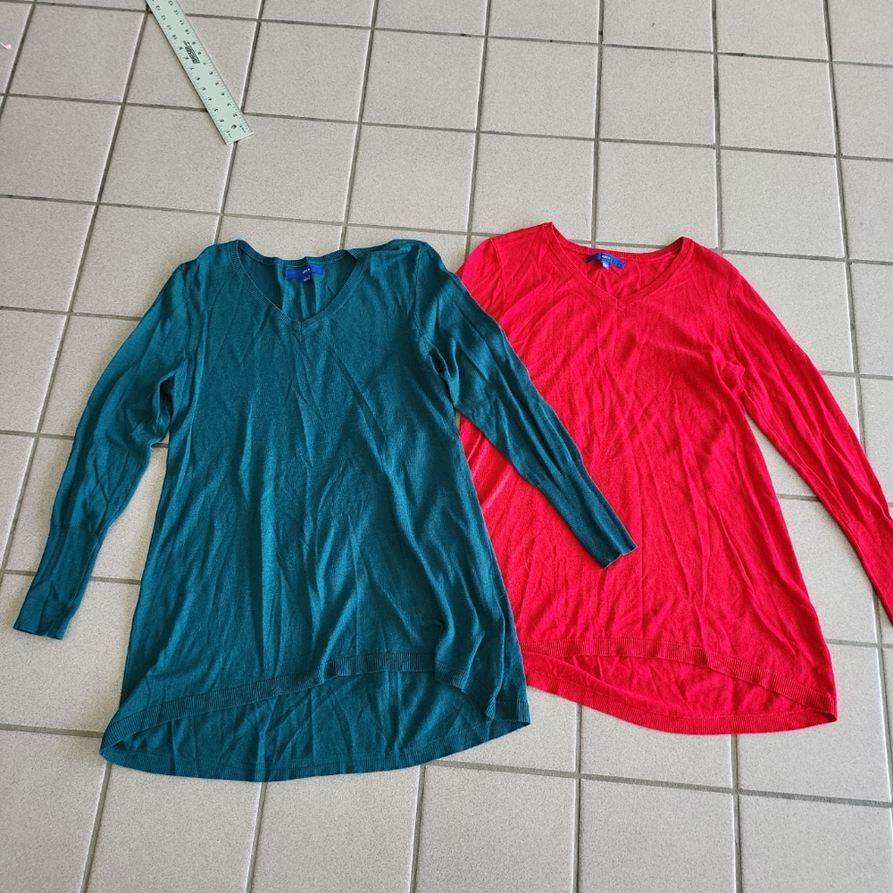 Women's Large Apt. 9 Red & Green Long Sweaters Perfect For The Holidays